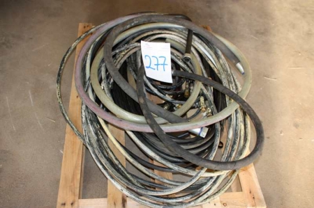 1 pallet hydraulic hoses