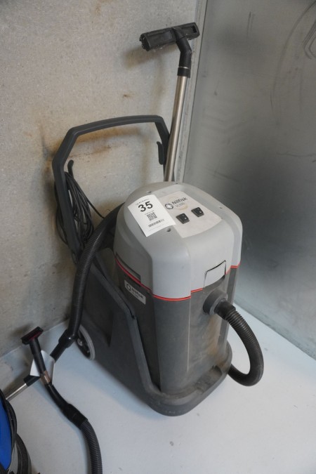 Vacuum cleaner, Brand: Nilfisk, Model: VL500