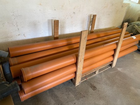 14 pcs. sewer pipes