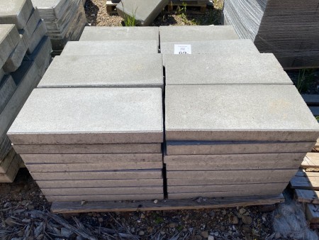 4 pallets with tiles