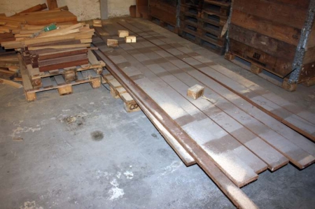 3 pallets hardwood + various wood along the wall