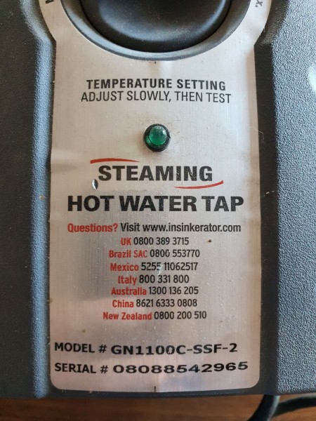 1 pc Hot water Tap, complete incl tap