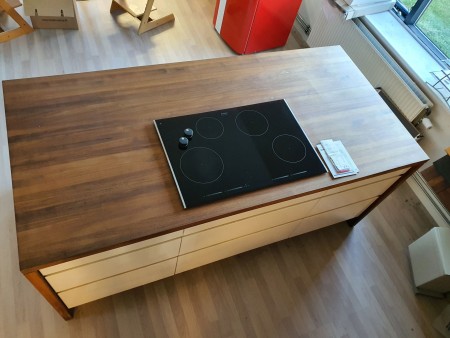 Solid 40mm walnut island, with nettoline elements, and gorenje hob GIS78XC, has been on display