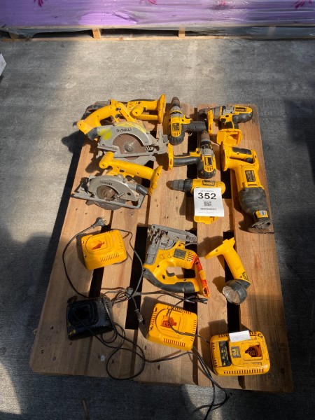 Lot of mixed power tools, brand: DEWALT