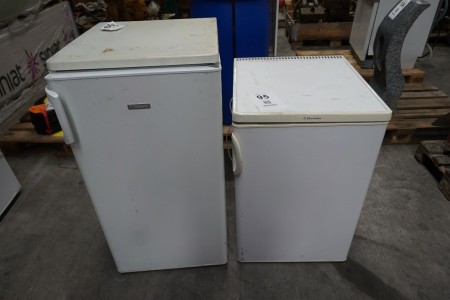 2 Stk. Kühlschränke mit Gefrierfach, Marke: Electrolux