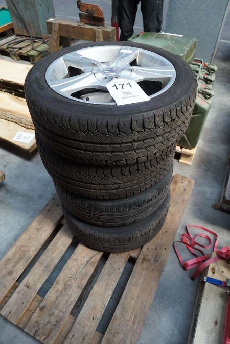 4 pieces. alloy wheels with tires