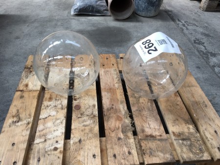 2 pcs. glass-blown lampshades