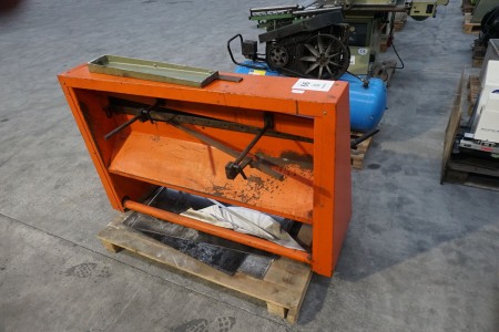 Slab contraction cutter, for example: H.M Production