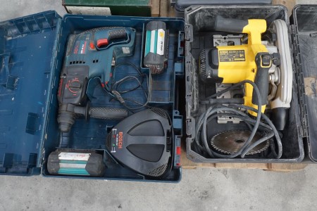 2 pcs. power tools, brand: Bosch and DeWalt