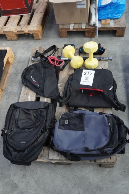 Viele Trainingsgeräte + 4 Taschen