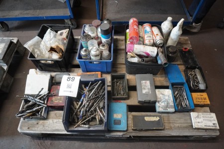 Various tools on pallet