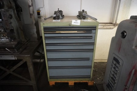 Workshop cabinet without content.