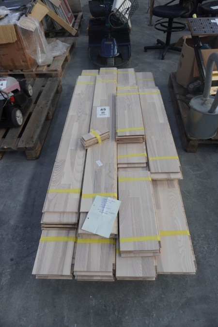 Lot of parquet floors in ash wood