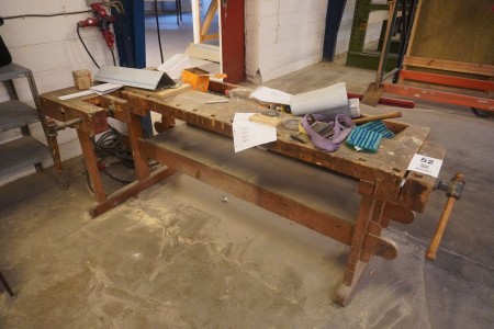 Old-fashioned planing bench with contents