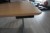Hæve-/sænkebord med kontorstol