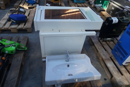 Washbasin with wooden cabinet + mirror