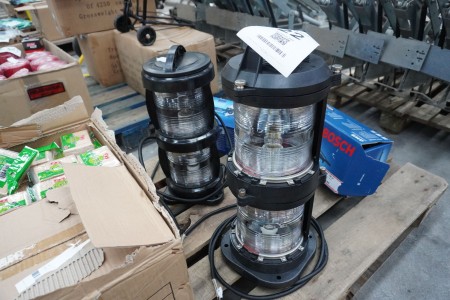 Bagbords lampe, type: CXH4-101P + Mast lampe, type: CXH3-10P