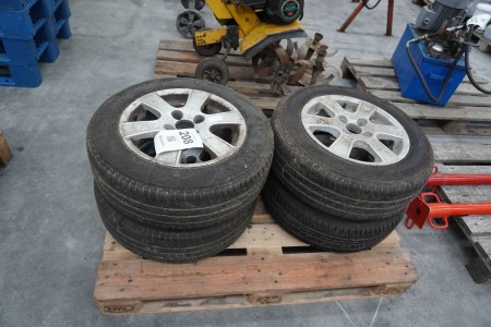 4 pieces. tires with rims