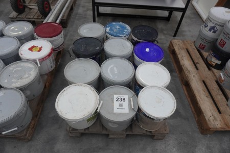 12 buckets of mixed paint