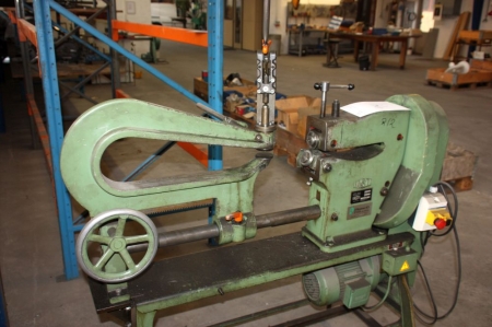 Fasti cirkelskæremaskine,  502/07/2 7952007, type 750 x 2, Ruller ca. 120 - 750 mm. Strips ca. 10 - 260 mm. Maskinens vægt ca. 300 kg.