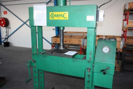 Hydraulisk presse, Compac 40 ton