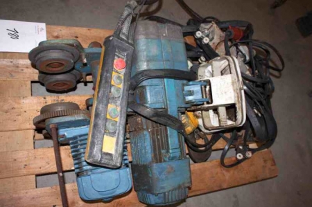 Electric hoist, Demag. 2 tons. 2 speeds. Electric trolley