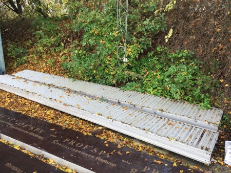 1 piece. footbridge for scaffolding in aluminum