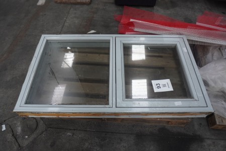 Plastic / aluminum window