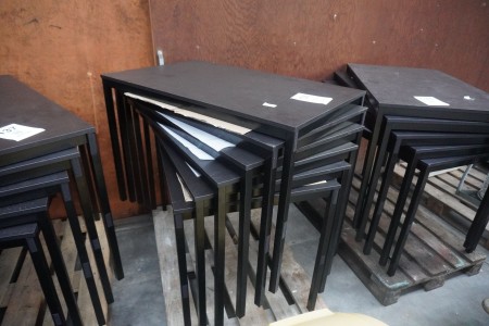 6 Stück. Tische in Holz / Metall