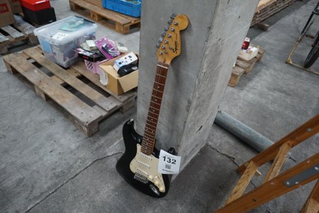 Guitar, brand: Fender + wooden ladder