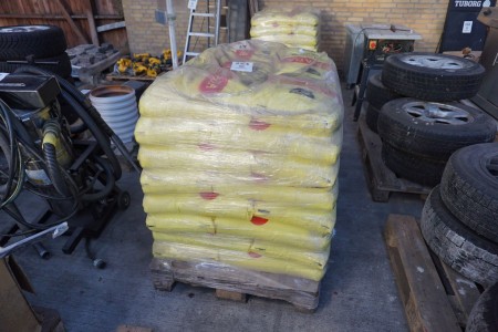 1 ton coarse road salt, brand: Brøste