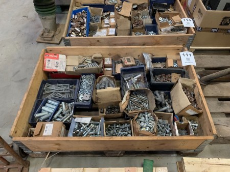 Pallet with various bolts, nuts & washers etc.