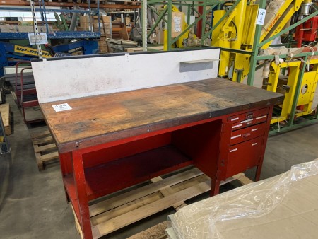 File bench in wood with drawer section