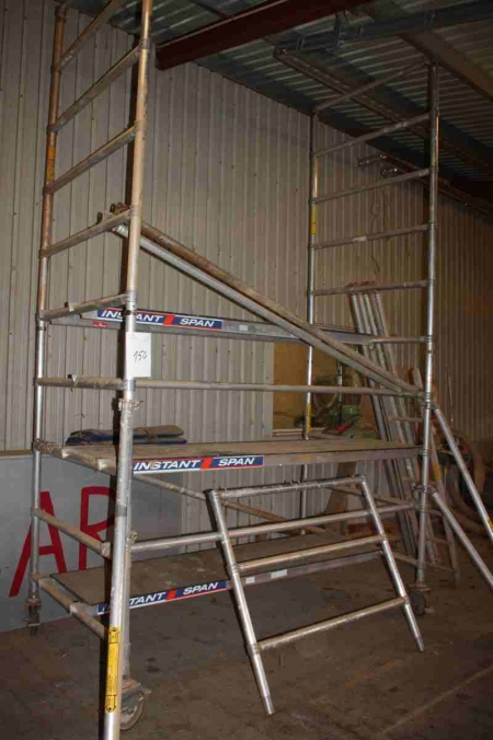 Rolling scaffolding, Instant Span, height approx. 4 meters. 3 platforms. 2 outriggers