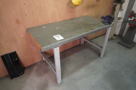Workshop table with vice incl. pallet rack