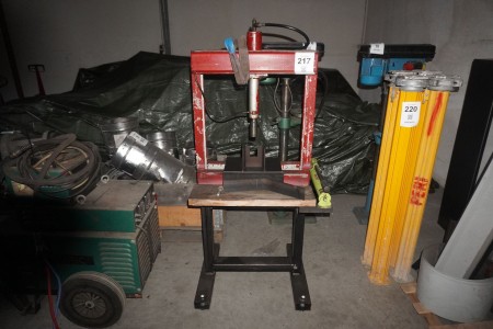 Hydraulic workshop press