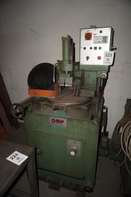 Automatic cutting machine, Brand: OMP