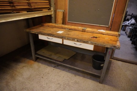 File bench in wood with 2 drawers