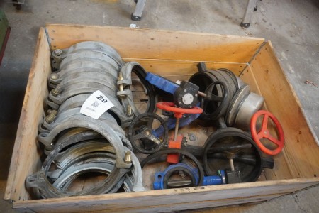 Pallet with various valves + connections