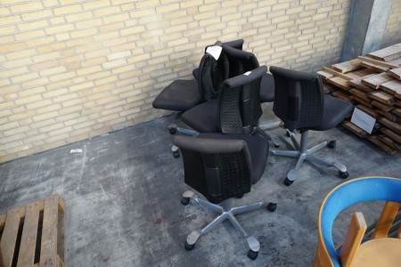 6 Stück. Bürostühle aus Metall / Kunststoff