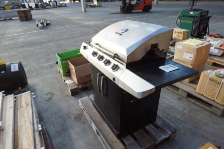 Gas grill on wheels, brand: Char-Broil