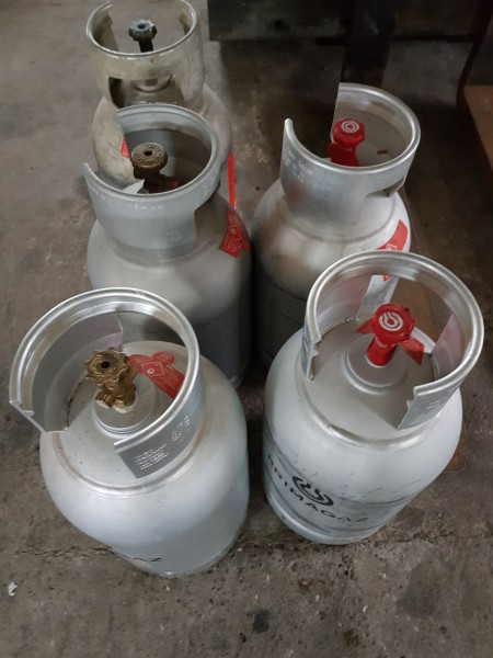 5 pieces. gas cylinders