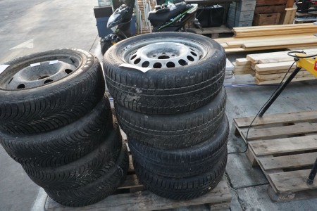 4 pieces. rims with tires