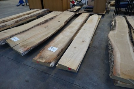 4 pieces. oak planks edged