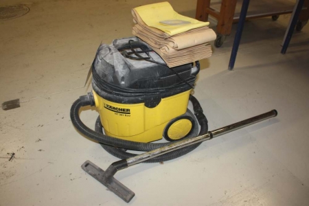 Vacuum cleaner Karcher NT 361 ECO + bags