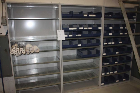 4 section steel shelving, depth approx. 370, width / section about. 950 mm. Height approx. 2000 mm. Arca Systems