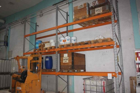 2 section pallet racking, height approx. 5 meters. Beam Load per pair evenly: 2000 kg.