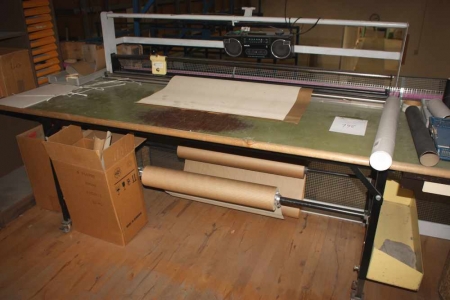 Packing table with paper cutter + scale, 0-400 kg