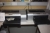 2 x fotoprintere, HP Business Inkjet 2800 inklusive aflægningsbord + PC: HP Compaq + skærm +  tastatur og mus + bord og kontorstol