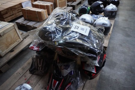 3 pieces. motocross helmets + 2 pcs. armor & various accessories